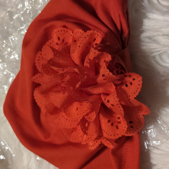 Hair accessories bundle of 6 piece 2 cap 4 headband - Picture 3 of 7